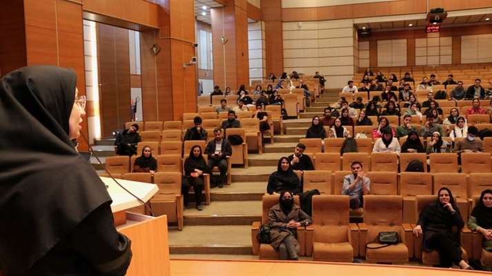 رئیس دانشکده دندانپزشکی: مهم‌ترین وظیفه ما ایجاد فضایی امن و امیدبخش برای دانشجویان است