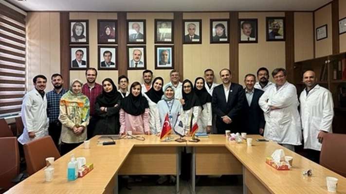 Holding a four-day endodontics workshop at the Faculty of Dentistry of Tehran University of Medical Sciences by Dr. Fatima Betul Bashturk from Turkey.