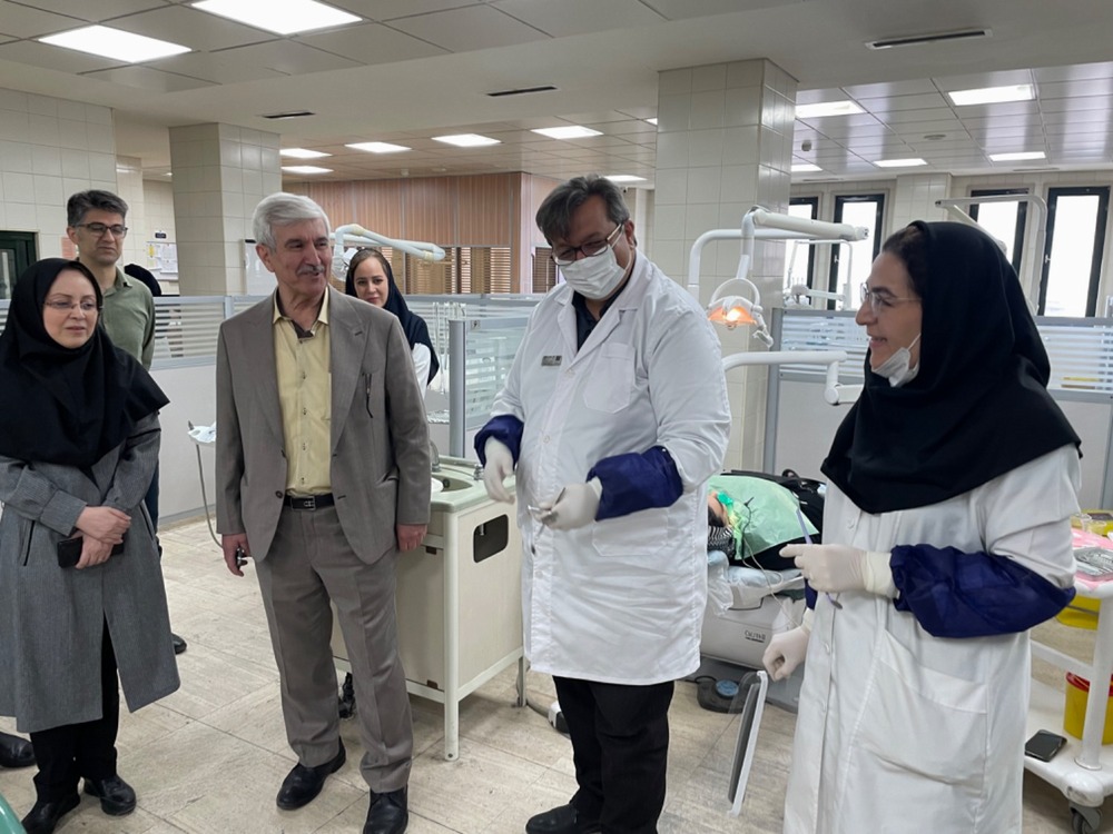 بازدید هیئت‌رئیسه دانشکده دندانپزشکی در نخستین روز کاری سال ۱۴۰۵ 