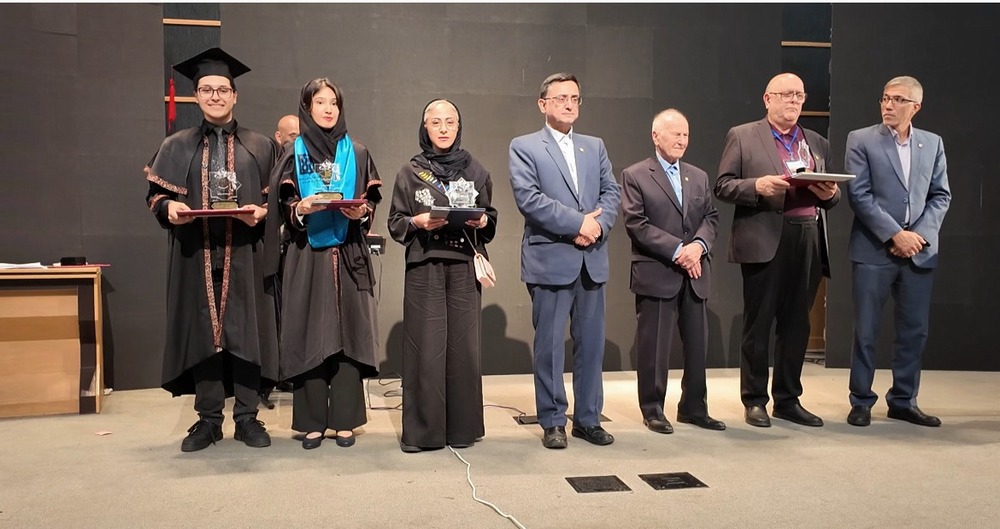 تجلیل از برترین‌های دانشکده دندانپزشکی دانشگاه علوم پزشکی تهران در آیین دانش‌آموختگی